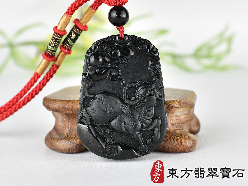 黑曜石牛項鍊玉珮(牛運亨通:牛牌黑曜石牛玉珮、黑曜石牛玉墜、牛十二生肖項鍊)。黑曜石牛,CO070。客製化訂做各種黑曜石牛吊墜玉珮項鍊。★附東方翡翠寶石保證卡 0.jpg