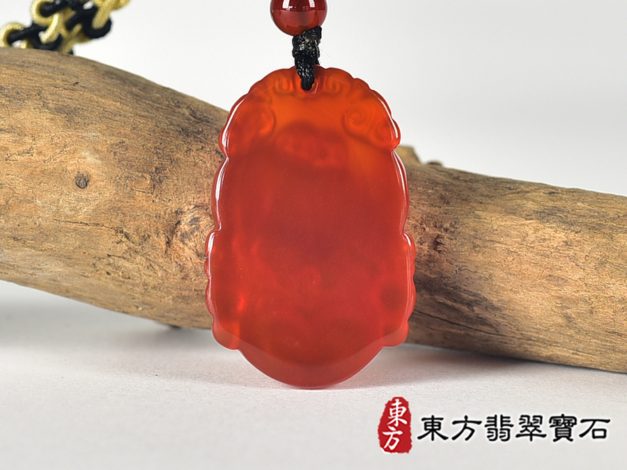 瑪瑙牛項鍊玉珮(牛運亨通:牛牌瑪瑙牛玉珮、玉髓牛玉墜,牛十二生肖項鍊)。瑪瑙玉髓牛,CO074。客製化訂做各種瑪瑙玉髓牛吊墜玉珮項鍊。★東方翡翠寶石保證卡 3.jpg