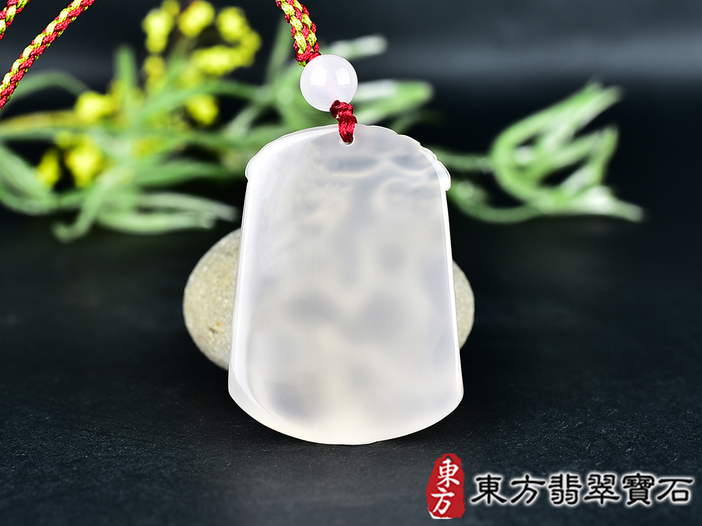 瑪瑙狗項鍊玉珮(狗來富貴帶如意:狗牌瑪瑙狗玉珮、玉髓狗玉墜、狗十二生肖項鍊)。瑪瑙玉髓狗,DO056。客製化訂做各種瑪瑙玉髓狗吊墜玉珮項鍊。★附東方翡翠寶石保證卡 3.jpg