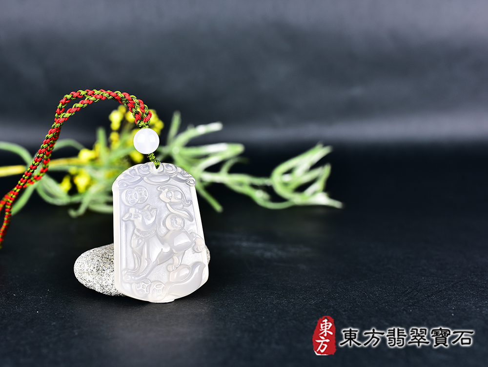 瑪瑙狗項鍊玉珮(狗來富貴帶如意:狗牌瑪瑙狗玉珮、玉髓狗玉墜、狗十二生肖項鍊)。瑪瑙玉髓狗,DO057。客製化訂做各種瑪瑙玉髓狗吊墜玉珮項鍊。★附東方翡翠寶石保證卡 4.jpg