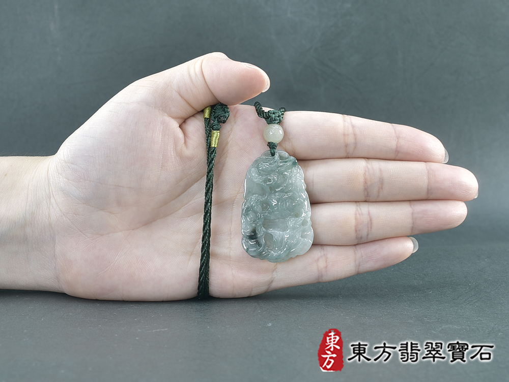 翡翠龍項鍊玉珮(招財如意龍:龍牌A貨翡翠龍玉珮、緬甸玉龍玉墜、龍十二生肖項鍊)。龍,DR657。客製化訂做各種翡翠龍吊墜玉珮項鍊。★附A貨翡翠雙證書 5.jpg