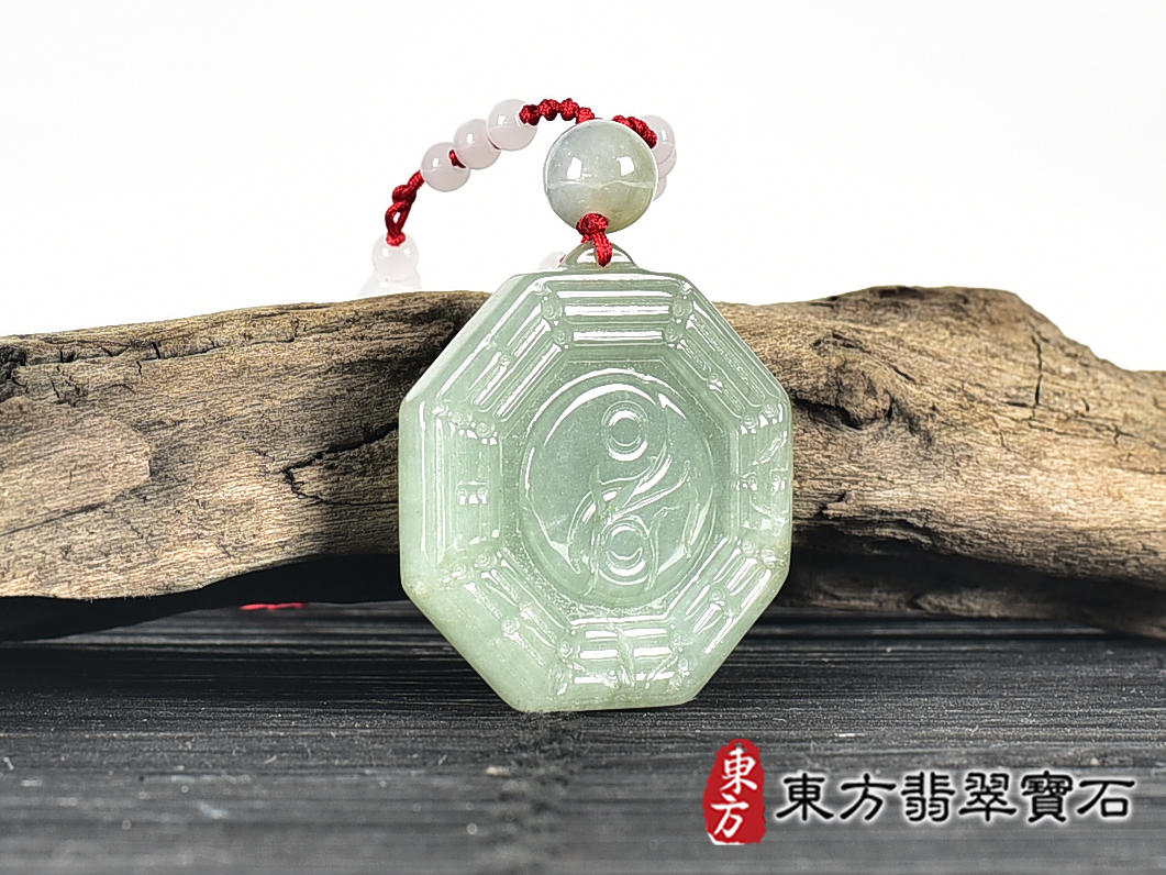翡翠八卦項鍊玉珮(精工八卦太極,先天八卦:八卦牌A貨翡翠八卦玉珮、緬甸玉八卦玉墜)。八卦,ED397。客製化訂做各種翡翠八卦吊墜玉珮項鍊。★附A貨翡翠雙證書 2.jpg