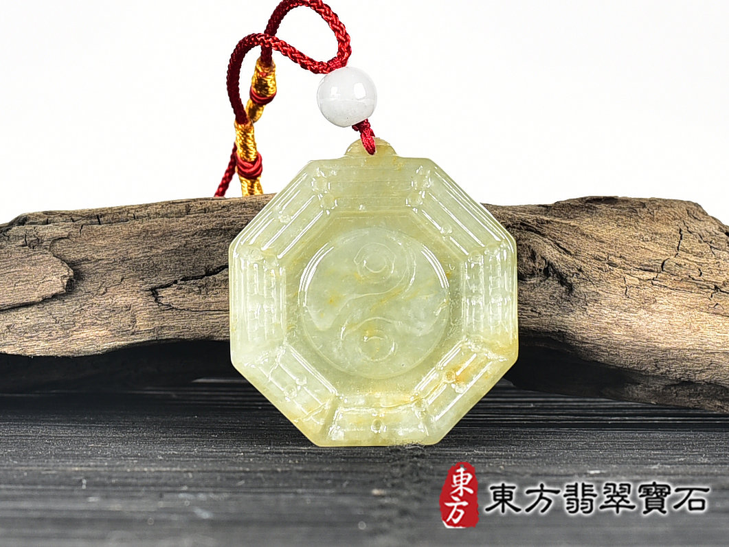 翡翠八卦項鍊玉珮(精工八卦太極,先天八卦:八卦牌A貨翡翠八卦玉珮、緬甸玉八卦玉墜)。八卦,ED398。客製化訂做各種翡翠八卦吊墜玉珮項鍊。★附A貨翡翠雙證書 3.jpg