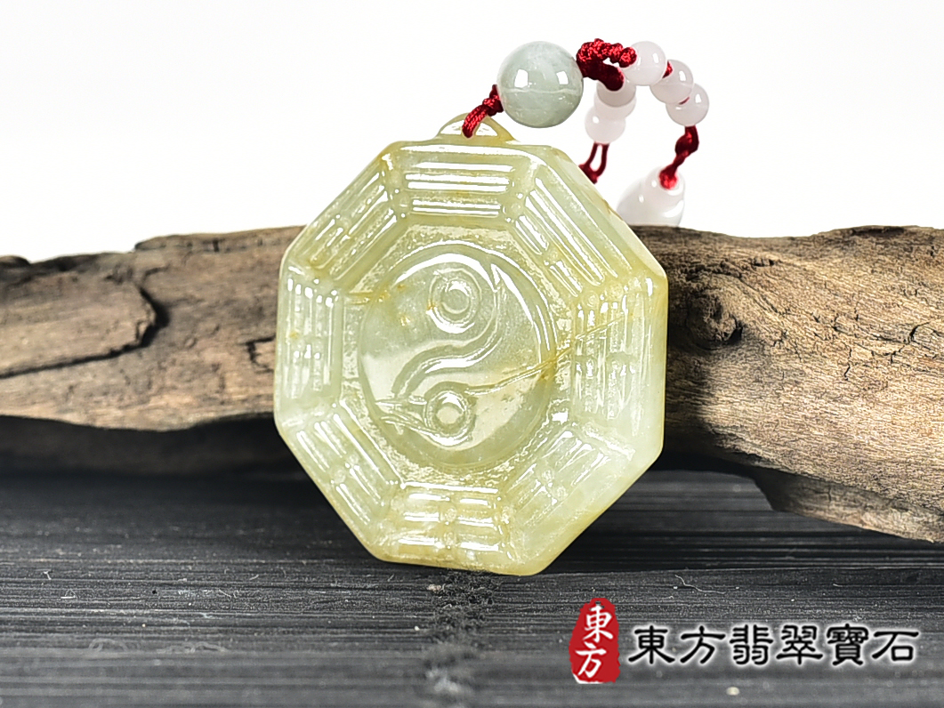 翡翠八卦項鍊玉珮(精工八卦太極,先天八卦:八卦牌A貨翡翠八卦玉珮、緬甸玉八卦玉墜)。八卦,ED399。客製化訂做各種翡翠八卦吊墜玉珮項鍊。★附A貨翡翠雙證書 4.jpg