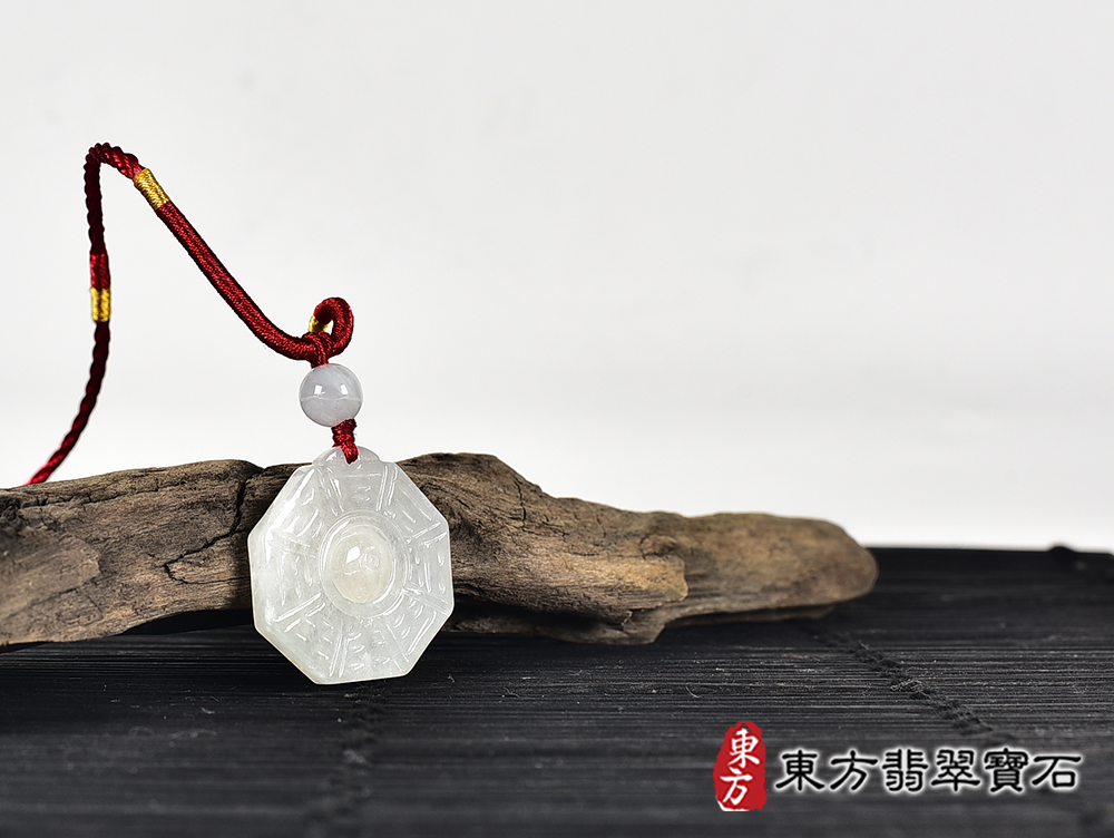 翡翠八卦項鍊玉珮(精工八卦太極,先天八卦:八卦牌A貨翡翠八卦玉珮、緬甸玉八卦玉墜)。八卦,ED402。客製化訂做各種翡翠八卦吊墜玉珮項鍊。★附A貨翡翠雙證書 6.jpg