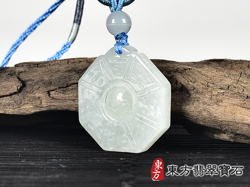 翡翠八卦項鍊玉珮(精工八卦太極,先天八卦:八卦牌A貨翡翠八卦玉珮、緬甸玉八卦玉墜)。八卦,ED403。客製化訂做各種翡翠八卦吊墜玉珮項鍊。★附A貨翡翠雙證書 1.jpg