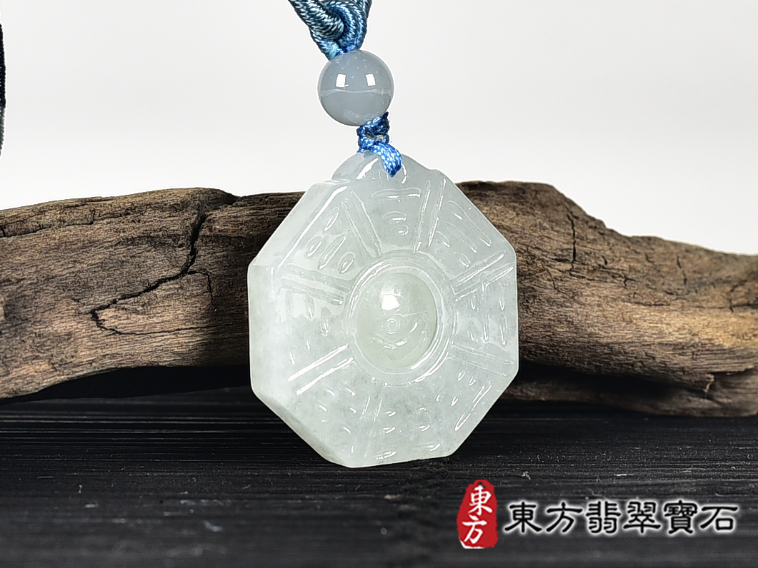 翡翠八卦項鍊玉珮(精工八卦太極,先天八卦:八卦牌A貨翡翠八卦玉珮、緬甸玉八卦玉墜)。八卦,ED403。客製化訂做各種翡翠八卦吊墜玉珮項鍊。★附A貨翡翠雙證書 2.jpg