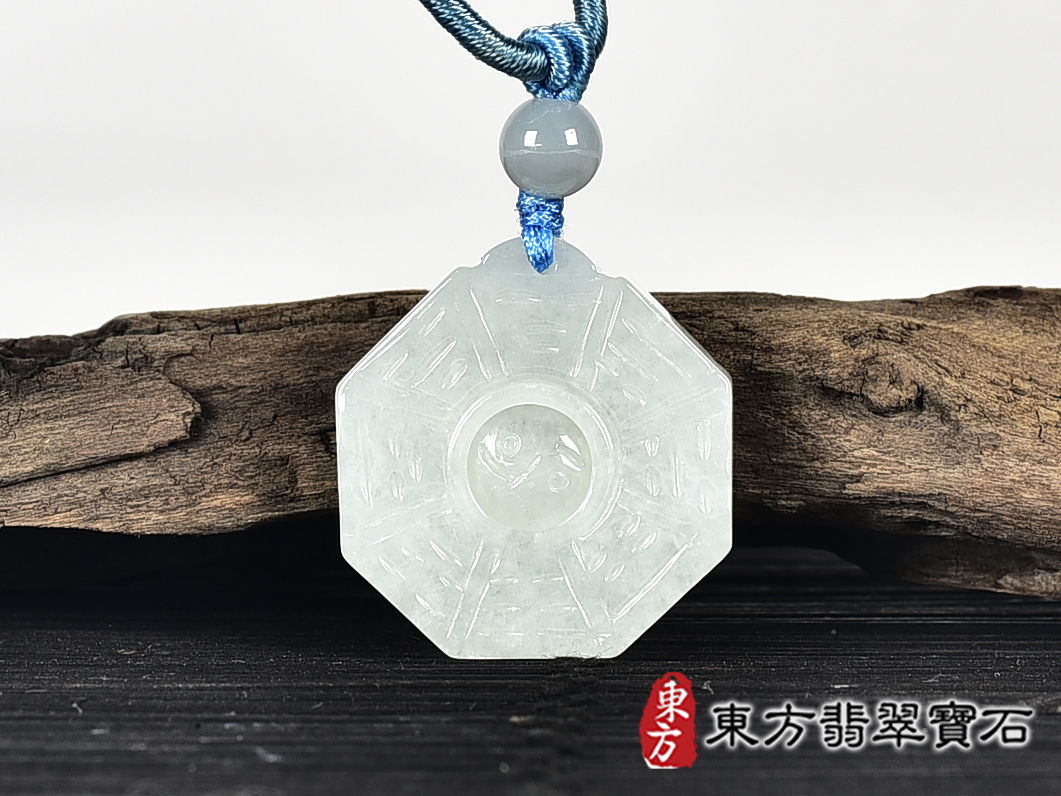 翡翠八卦項鍊玉珮(精工八卦太極,先天八卦:八卦牌A貨翡翠八卦玉珮、緬甸玉八卦玉墜)。八卦,ED403。客製化訂做各種翡翠八卦吊墜玉珮項鍊。★附A貨翡翠雙證書 3.jpg