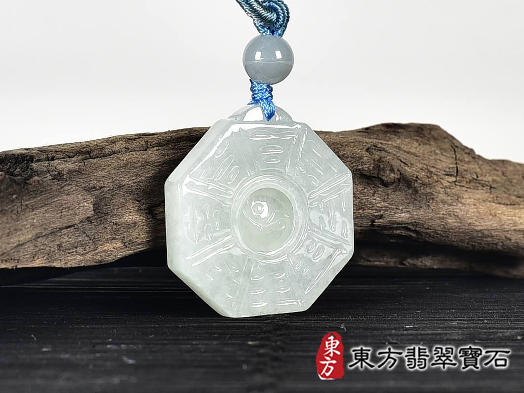 翡翠八卦項鍊玉珮(精工八卦太極,先天八卦:八卦牌A貨翡翠八卦玉珮、緬甸玉八卦玉墜)。八卦,ED403。客製化訂做各種翡翠八卦吊墜玉珮項鍊。★附A貨翡翠雙證書 5.jpg