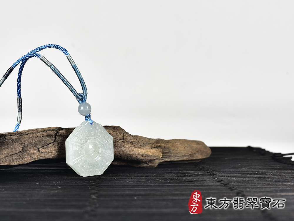 翡翠八卦項鍊玉珮(精工八卦太極,先天八卦:八卦牌A貨翡翠八卦玉珮、緬甸玉八卦玉墜)。八卦,ED403。客製化訂做各種翡翠八卦吊墜玉珮項鍊。★附A貨翡翠雙證書 6.jpg