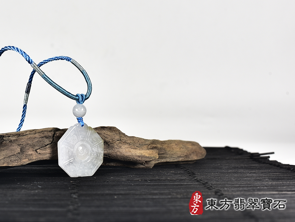 翡翠八卦項鍊玉珮(精工八卦太極,先天八卦:八卦牌A貨翡翠八卦玉珮、緬甸玉八卦玉墜)。八卦,ED405。客製化訂做各種翡翠八卦吊墜玉珮項鍊。★附A貨翡翠雙證書 6.jpg