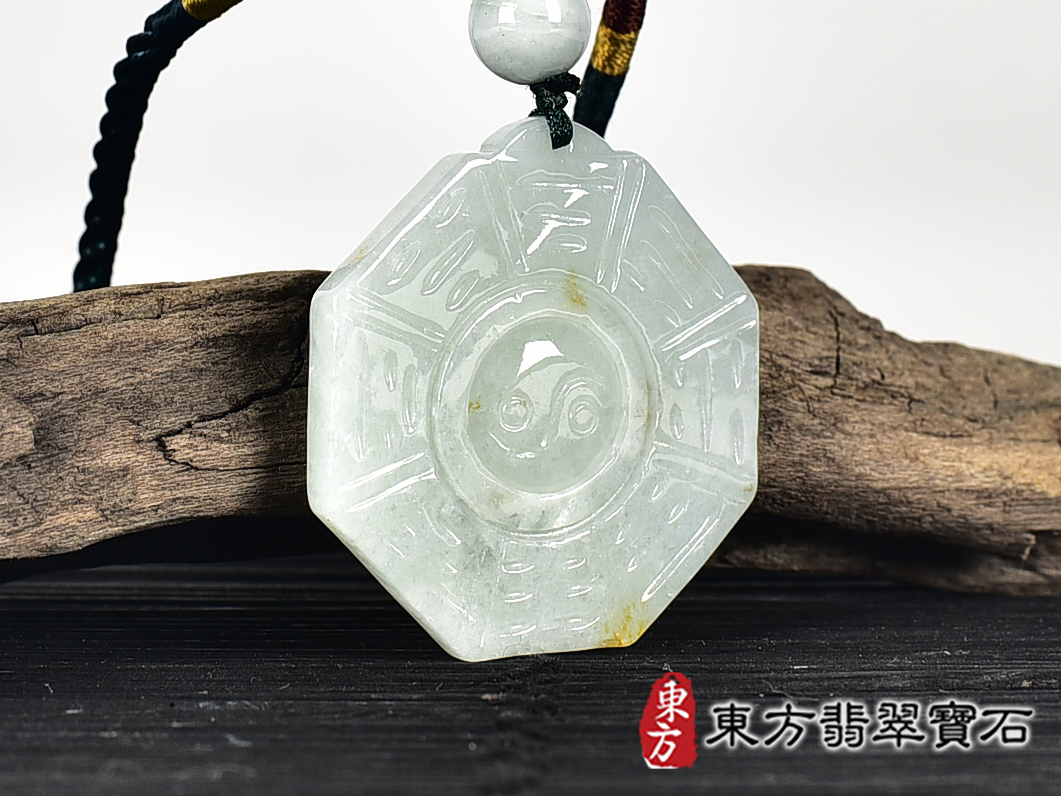 翡翠八卦項鍊玉珮(精工八卦太極,先天八卦:八卦牌A貨翡翠八卦玉珮、緬甸玉八卦玉墜)。八卦,ED406。客製化訂做各種翡翠八卦吊墜玉珮項鍊。★附A貨翡翠雙證書 3.jpg