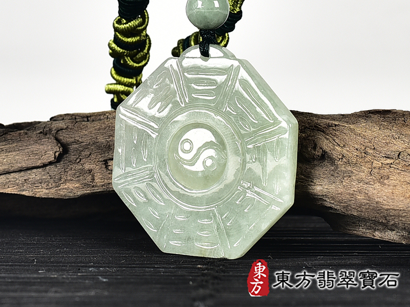 翡翠八卦項鍊玉珮(精工八卦太極,先天八卦:八卦牌A貨翡翠八卦玉珮、緬甸玉八卦玉墜)。八卦,ED407。客製化訂做各種翡翠八卦吊墜玉珮項鍊。★附A貨翡翠雙證書 4.jpg