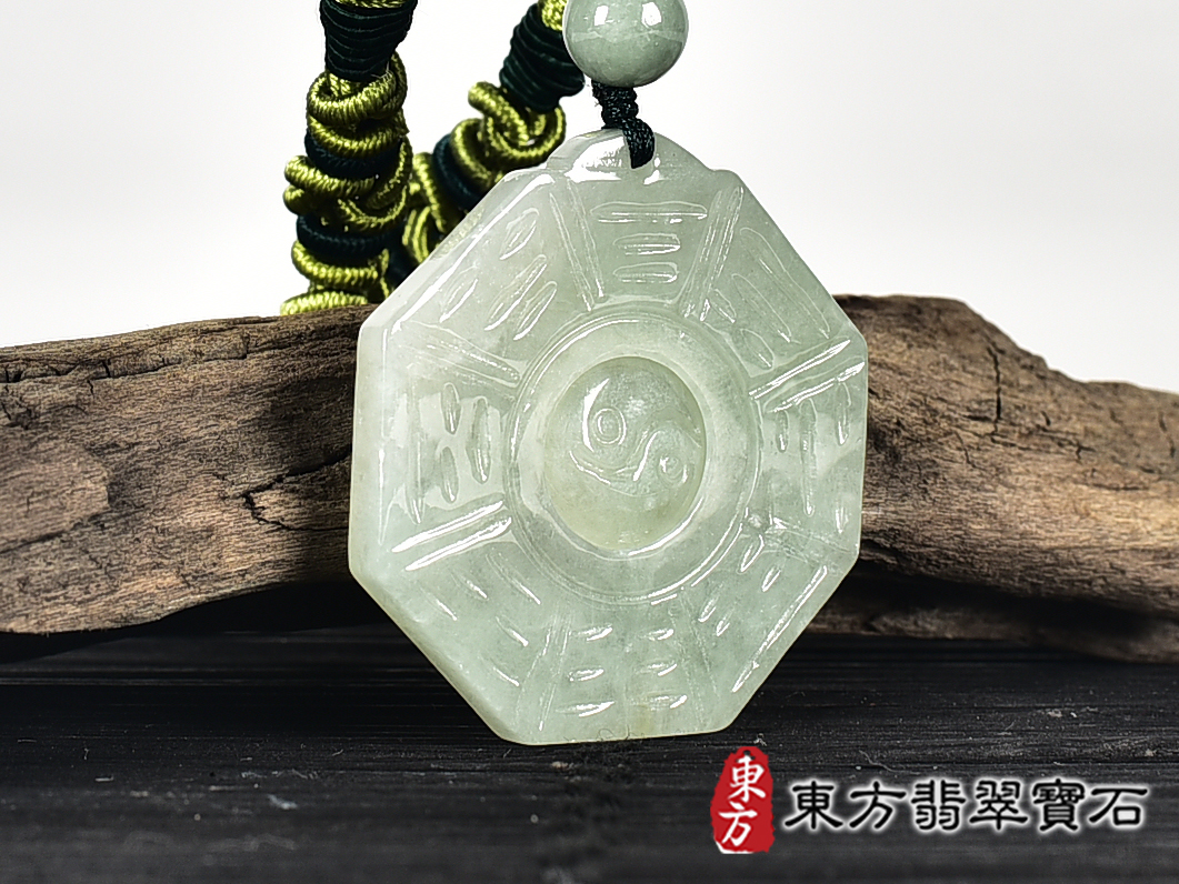 翡翠八卦項鍊玉珮(精工八卦太極,先天八卦:八卦牌A貨翡翠八卦玉珮、緬甸玉八卦玉墜)。八卦,ED407。客製化訂做各種翡翠八卦吊墜玉珮項鍊。★附A貨翡翠雙證書 5.jpg