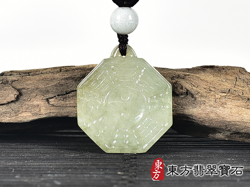 翡翠八卦項鍊玉珮(精工八卦太極,先天八卦:八卦牌A貨翡翠八卦玉珮、緬甸玉八卦玉墜)。八卦,ED408。客製化訂做各種翡翠八卦吊墜玉珮項鍊。★附A貨翡翠雙證書 0.jpg