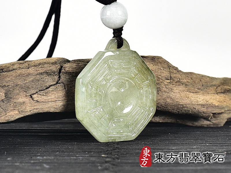 翡翠八卦項鍊玉珮(精工八卦太極,先天八卦:八卦牌A貨翡翠八卦玉珮、緬甸玉八卦玉墜)。八卦,ED408。客製化訂做各種翡翠八卦吊墜玉珮項鍊。★附A貨翡翠雙證書 4.jpg
