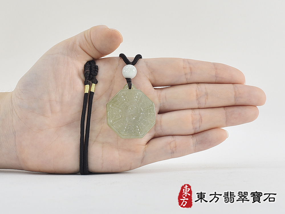 翡翠八卦項鍊玉珮(精工八卦太極,先天八卦:八卦牌A貨翡翠八卦玉珮、緬甸玉八卦玉墜)。八卦,ED408。客製化訂做各種翡翠八卦吊墜玉珮項鍊。★附A貨翡翠雙證書 7.jpg