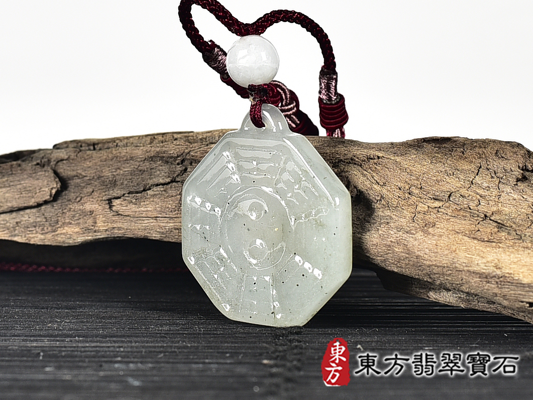 翡翠八卦項鍊玉珮(精工八卦太極,先天八卦:八卦牌A貨翡翠八卦玉珮、緬甸玉八卦玉墜)。八卦,ED409。客製化訂做各種翡翠八卦吊墜玉珮項鍊。★附A貨翡翠雙證書 2.jpg