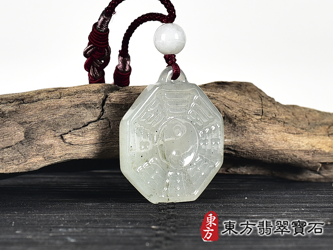 翡翠八卦項鍊玉珮(精工八卦太極,先天八卦:八卦牌A貨翡翠八卦玉珮、緬甸玉八卦玉墜)。八卦,ED409。客製化訂做各種翡翠八卦吊墜玉珮項鍊。★附A貨翡翠雙證書 5.jpg