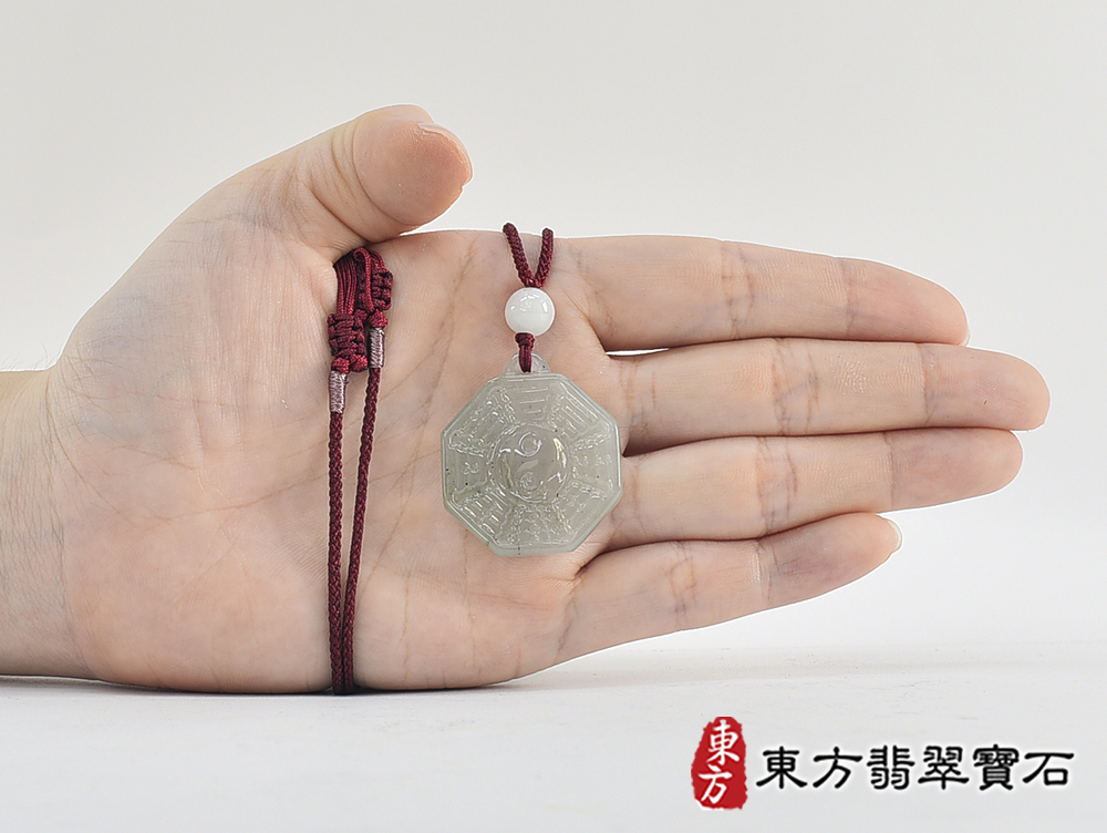 翡翠八卦項鍊玉珮(精工八卦太極,先天八卦:八卦牌A貨翡翠八卦玉珮、緬甸玉八卦玉墜)。八卦,ED409。客製化訂做各種翡翠八卦吊墜玉珮項鍊。★附A貨翡翠雙證書 7.jpg