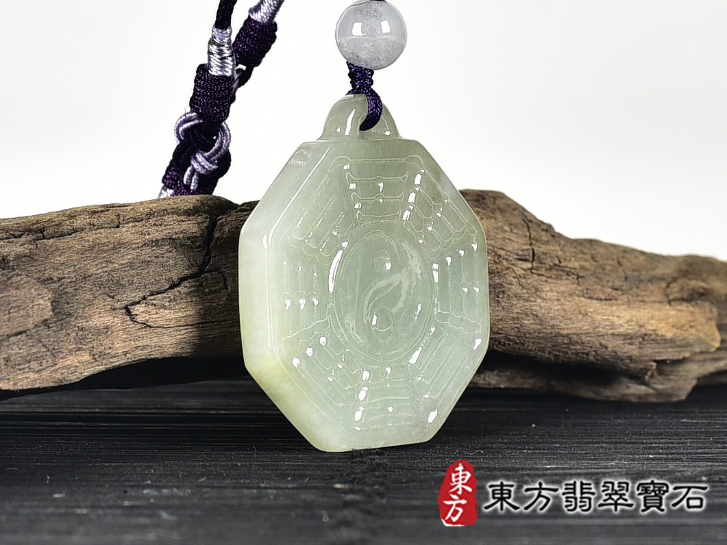 翡翠八卦項鍊玉珮(精工八卦太極,先天八卦:八卦牌A貨翡翠八卦玉珮、緬甸玉八卦玉墜)。八卦,ED410。客製化訂做各種翡翠八卦吊墜玉珮項鍊。★附A貨翡翠雙證書 2.jpg