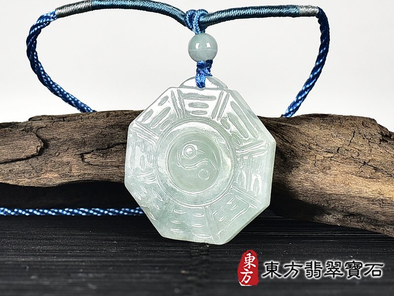 翡翠八卦項鍊玉珮(精工八卦太極,先天八卦:八卦牌A貨翡翠八卦玉珮、緬甸玉八卦玉墜)。八卦,ED411。客製化訂做各種翡翠八卦吊墜玉珮項鍊。★附A貨翡翠雙證書 4.jpg