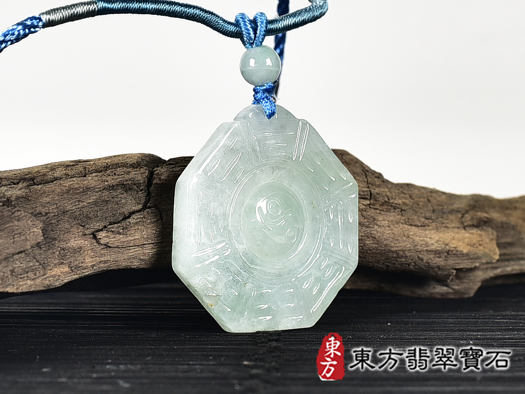 翡翠八卦項鍊玉珮(精工八卦太極,先天八卦:八卦牌A貨翡翠八卦玉珮、緬甸玉八卦玉墜)。八卦,ED411。客製化訂做各種翡翠八卦吊墜玉珮項鍊。★附A貨翡翠雙證書 5.jpg