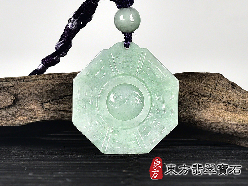 翡翠八卦項鍊玉珮(精工八卦太極,先天八卦:八卦牌A貨翡翠八卦玉珮、緬甸玉八卦玉墜)。八卦,ED412。客製化訂做各種翡翠八卦吊墜玉珮項鍊。★附A貨翡翠雙證書 3.jpg