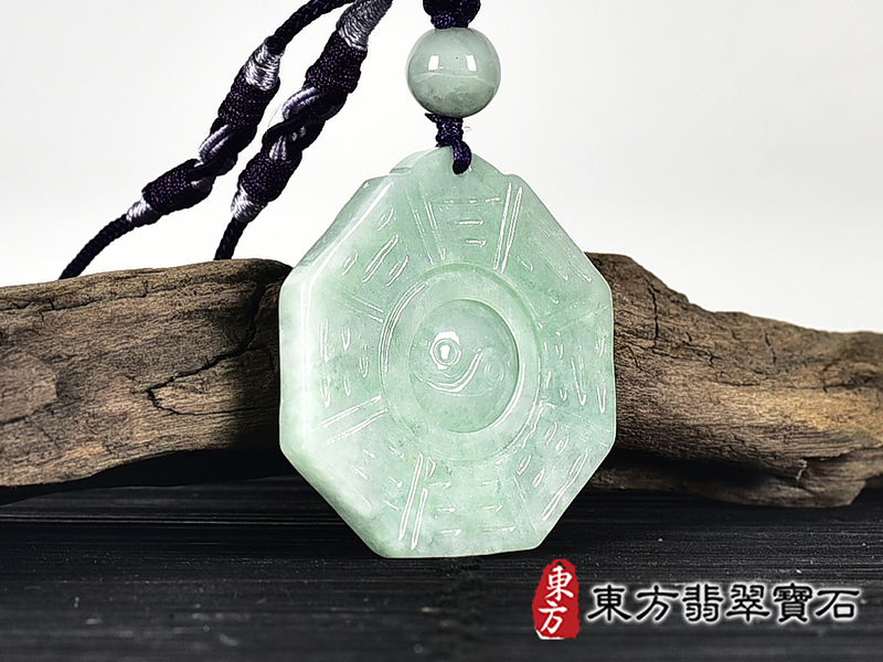 翡翠八卦項鍊玉珮(精工八卦太極,先天八卦:八卦牌A貨翡翠八卦玉珮、緬甸玉八卦玉墜)。八卦,ED412。客製化訂做各種翡翠八卦吊墜玉珮項鍊。★附A貨翡翠雙證書 5.jpg