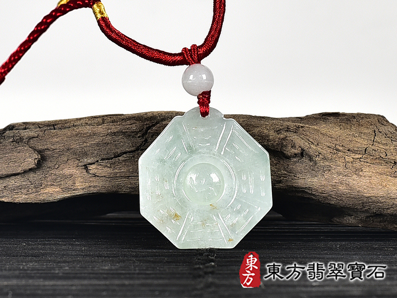 翡翠八卦項鍊玉珮(精工八卦太極,先天八卦:八卦牌A貨翡翠八卦玉珮、緬甸玉八卦玉墜)。八卦,ED414。客製化訂做各種翡翠八卦吊墜玉珮項鍊。★附A貨翡翠雙證書 3.jpg