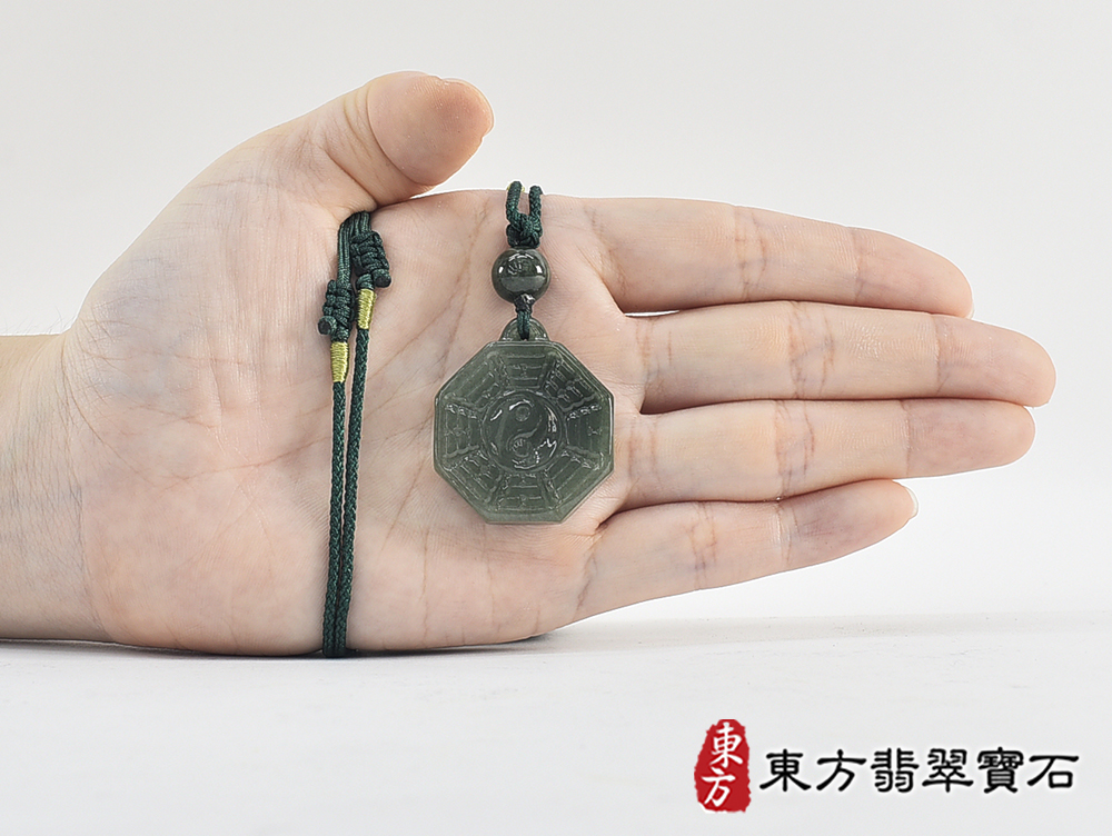 翡翠八卦項鍊玉珮(精工八卦太極,先天八卦:八卦牌A貨翡翠八卦玉珮、緬甸玉八卦玉墜)。八卦,ED417。客製化訂做各種翡翠八卦吊墜玉珮項鍊。★附A貨翡翠雙證書 7.jpg