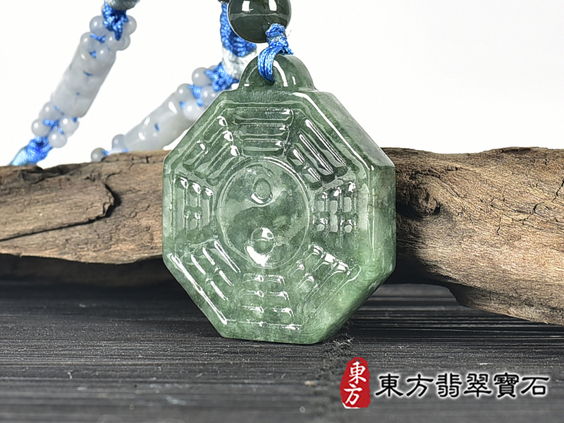 翡翠八卦項鍊玉珮(精工八卦太極,先天八卦:八卦牌A貨翡翠八卦玉珮、緬甸玉八卦玉墜)。八卦,ED423。客製化訂做各種翡翠八卦吊墜玉珮項鍊。★附A貨翡翠雙證書 2.jpg