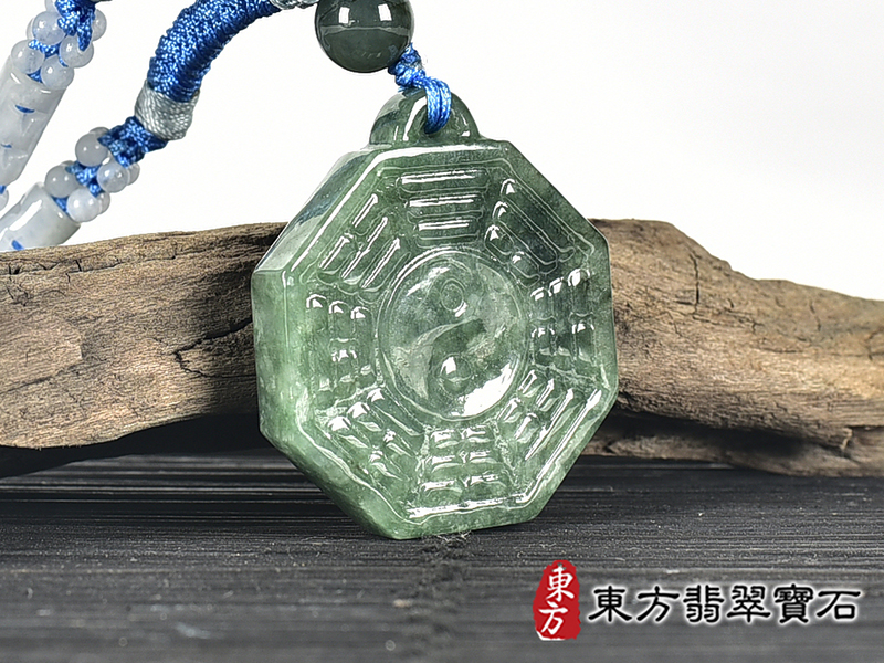 翡翠八卦項鍊玉珮(精工八卦太極,先天八卦:八卦牌A貨翡翠八卦玉珮、緬甸玉八卦玉墜)。八卦,ED423。客製化訂做各種翡翠八卦吊墜玉珮項鍊。★附A貨翡翠雙證書 3.jpg