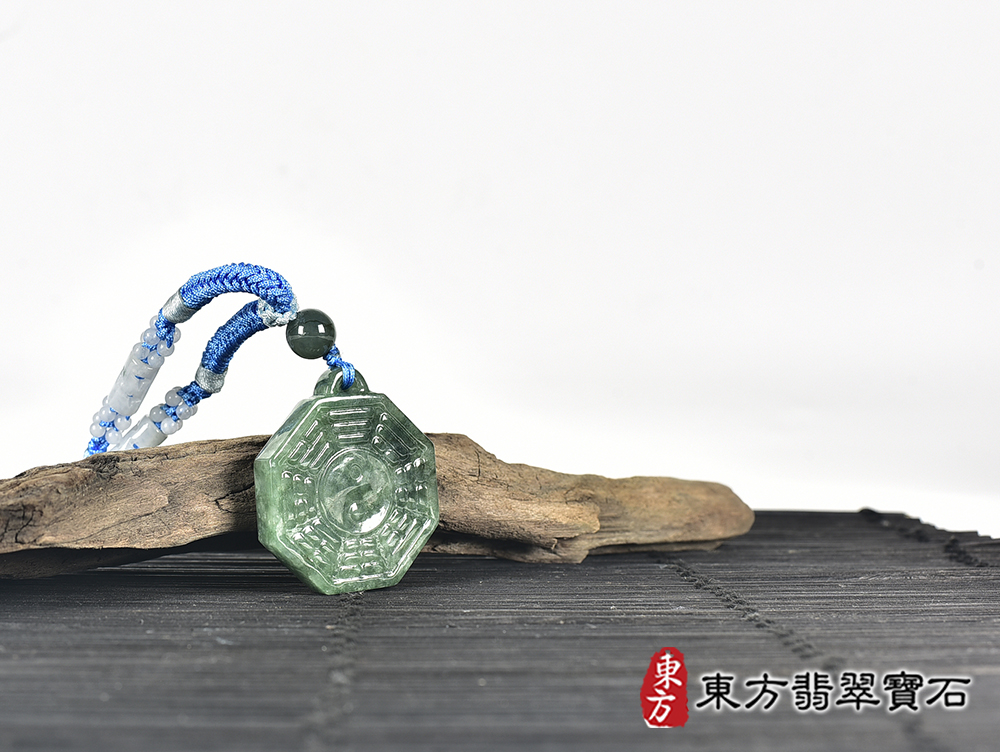 翡翠八卦項鍊玉珮(精工八卦太極,先天八卦:八卦牌A貨翡翠八卦玉珮、緬甸玉八卦玉墜)。八卦,ED423。客製化訂做各種翡翠八卦吊墜玉珮項鍊。★附A貨翡翠雙證書 6.jpg