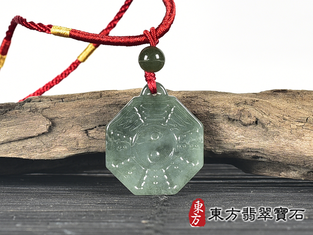 翡翠八卦項鍊玉珮(精工八卦太極,先天八卦:八卦牌A貨翡翠八卦玉珮、緬甸玉八卦玉墜)。八卦,ED424。客製化訂做各種翡翠八卦吊墜玉珮項鍊。★附A貨翡翠雙證書 3.jpg