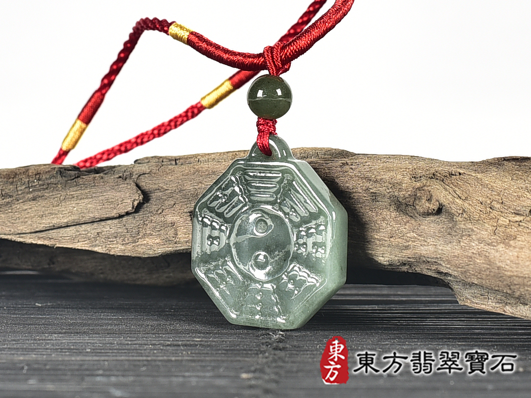 翡翠八卦項鍊玉珮(精工八卦太極,先天八卦:八卦牌A貨翡翠八卦玉珮、緬甸玉八卦玉墜)。八卦,ED424。客製化訂做各種翡翠八卦吊墜玉珮項鍊。★附A貨翡翠雙證書 4.jpg