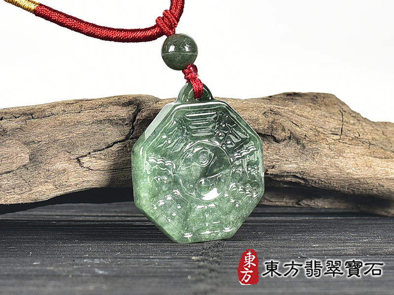 翡翠八卦項鍊玉珮(精工八卦太極,先天八卦:八卦牌A貨翡翠八卦玉珮、緬甸玉八卦玉墜)。八卦,ED425。客製化訂做各種翡翠八卦吊墜玉珮項鍊。★附A貨翡翠雙證書 2.jpg