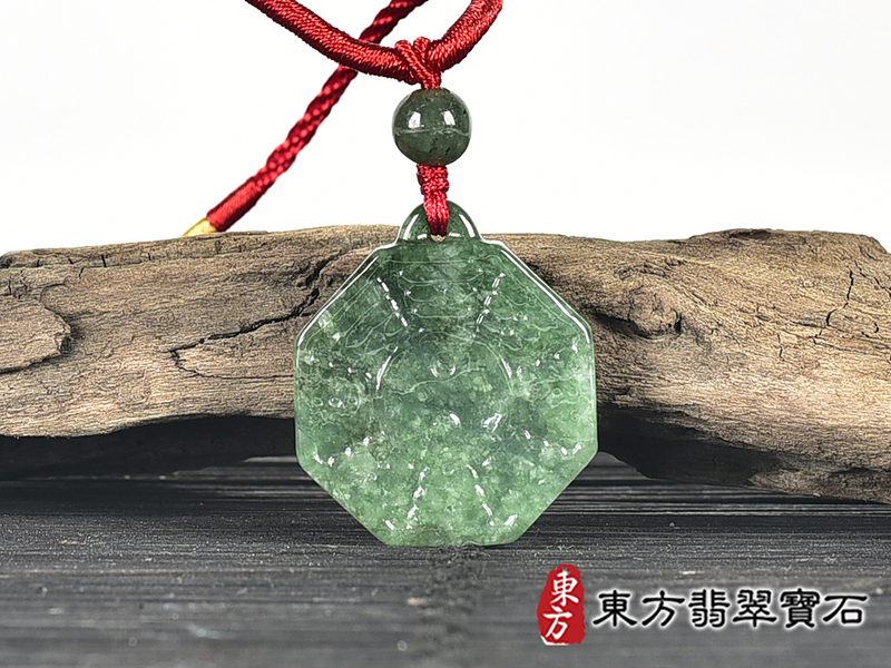 翡翠八卦項鍊玉珮(精工八卦太極,先天八卦:八卦牌A貨翡翠八卦玉珮、緬甸玉八卦玉墜)。八卦,ED425。客製化訂做各種翡翠八卦吊墜玉珮項鍊。★附A貨翡翠雙證書 3.jpg