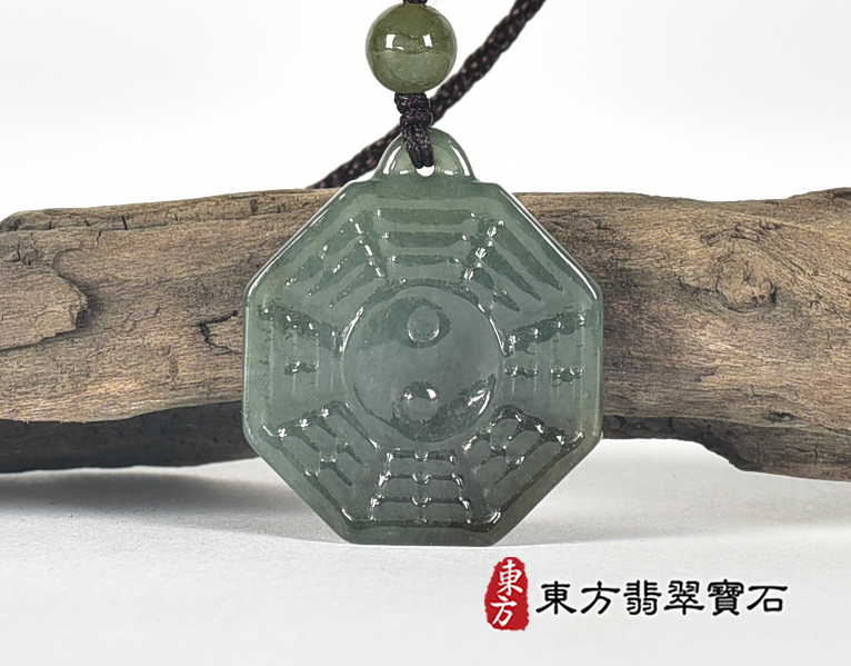 翡翠八卦項鍊玉珮(精工八卦太極,先天八卦:八卦牌A貨翡翠八卦玉珮、緬甸玉八卦玉墜)。八卦,ED430。客製化訂做各種翡翠八卦吊墜玉珮項鍊。★附A貨翡翠雙證書 0.jpg