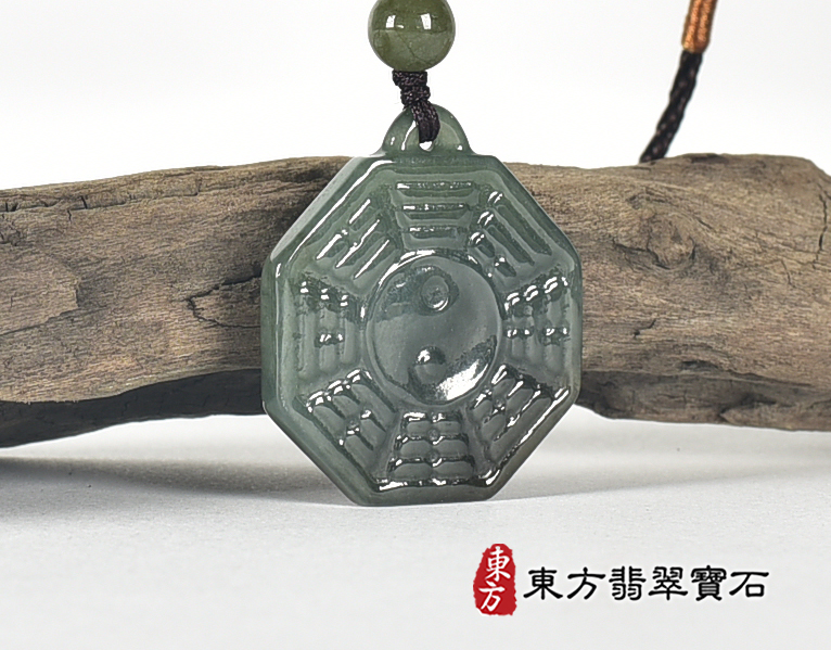 翡翠八卦項鍊玉珮(精工八卦太極,先天八卦:八卦牌A貨翡翠八卦玉珮、緬甸玉八卦玉墜)。八卦,ED430。客製化訂做各種翡翠八卦吊墜玉珮項鍊。★附A貨翡翠雙證書 2.jpg
