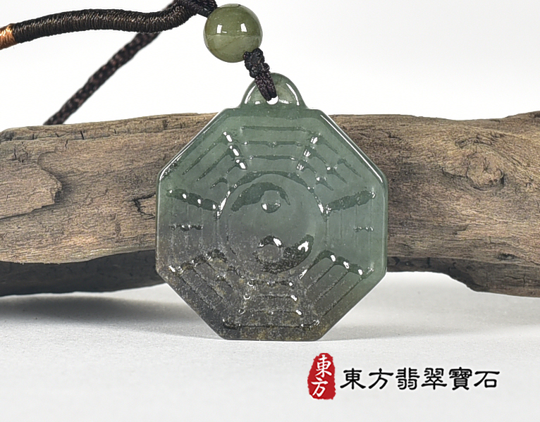 翡翠八卦項鍊玉珮(精工八卦太極,先天八卦:八卦牌A貨翡翠八卦玉珮、緬甸玉八卦玉墜)。八卦,ED430。客製化訂做各種翡翠八卦吊墜玉珮項鍊。★附A貨翡翠雙證書 4.jpg
