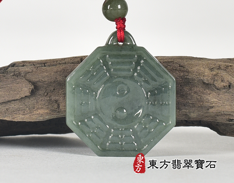 翡翠八卦項鍊玉珮(精工八卦太極,先天八卦:八卦牌A貨翡翠八卦玉珮、緬甸玉八卦玉墜)。八卦,ED434。客製化訂做各種翡翠八卦吊墜玉珮項鍊。★附A貨翡翠雙證書 0.jpg