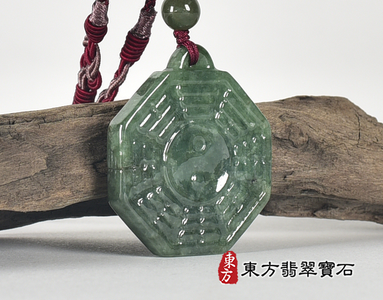翡翠八卦項鍊玉珮(精工八卦太極,先天八卦:八卦牌A貨翡翠八卦玉珮、緬甸玉八卦玉墜)。八卦,ED435。客製化訂做各種翡翠八卦吊墜玉珮項鍊。★附A貨翡翠雙證書 2.jpg