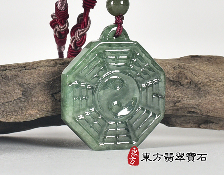 翡翠八卦項鍊玉珮(精工八卦太極,先天八卦:八卦牌A貨翡翠八卦玉珮、緬甸玉八卦玉墜)。八卦,ED435。客製化訂做各種翡翠八卦吊墜玉珮項鍊。★附A貨翡翠雙證書 5.jpg