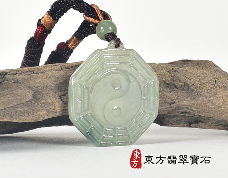 翡翠八卦項鍊玉珮(精工八卦太極,先天八卦:八卦牌A貨翡翠八卦玉珮、緬甸玉八卦玉墜)。八卦,ED437。客製化訂做各種翡翠八卦吊墜玉珮項鍊。★附A貨翡翠雙證書 5.jpg