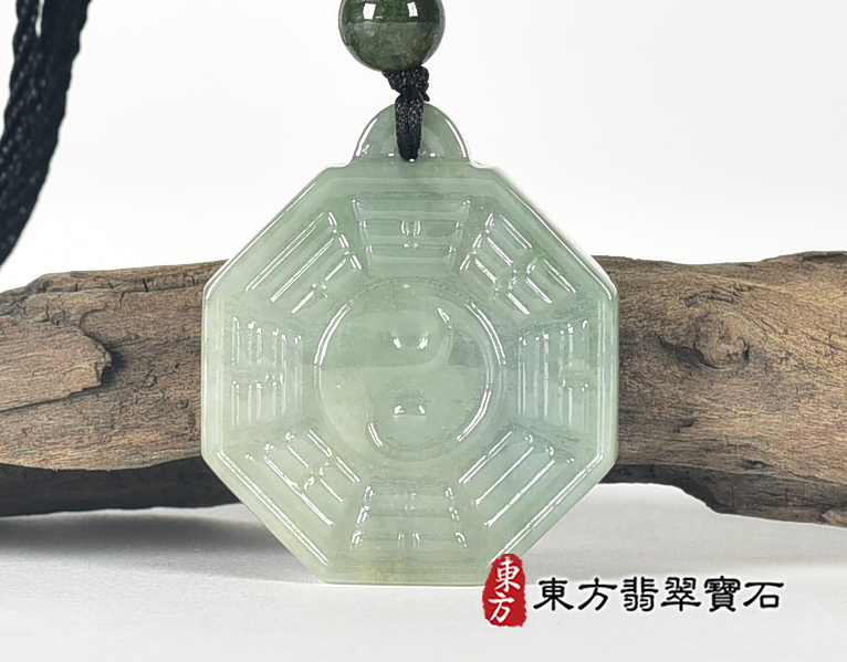 翡翠八卦項鍊玉珮(精工八卦太極,先天八卦:八卦牌A貨翡翠八卦玉珮、緬甸玉八卦玉墜)。八卦,ED440。客製化訂做各種翡翠八卦吊墜玉珮項鍊。★附A貨翡翠雙證書 0.jpg