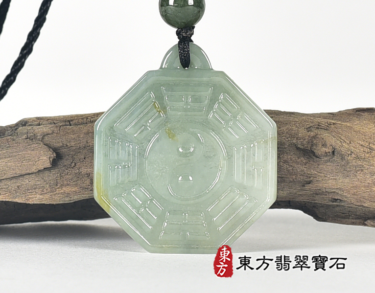 翡翠八卦項鍊玉珮(精工八卦太極,先天八卦:八卦牌A貨翡翠八卦玉珮、緬甸玉八卦玉墜)。八卦,ED440。客製化訂做各種翡翠八卦吊墜玉珮項鍊。★附A貨翡翠雙證書 3.jpg