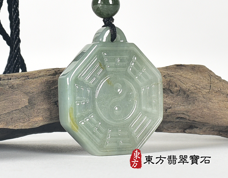 翡翠八卦項鍊玉珮(精工八卦太極,先天八卦:八卦牌A貨翡翠八卦玉珮、緬甸玉八卦玉墜)。八卦,ED440。客製化訂做各種翡翠八卦吊墜玉珮項鍊。★附A貨翡翠雙證書 5.jpg