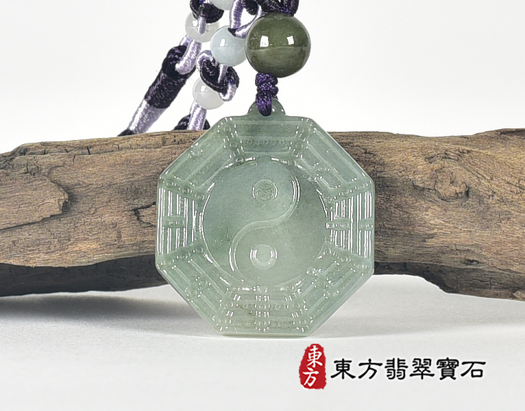 翡翠八卦項鍊玉珮(精工八卦太極,先天八卦:八卦牌A貨翡翠八卦玉珮、緬甸玉八卦玉墜)。八卦,ED442。客製化訂做各種翡翠八卦吊墜玉珮項鍊。★附A貨翡翠雙證書 0.jpg