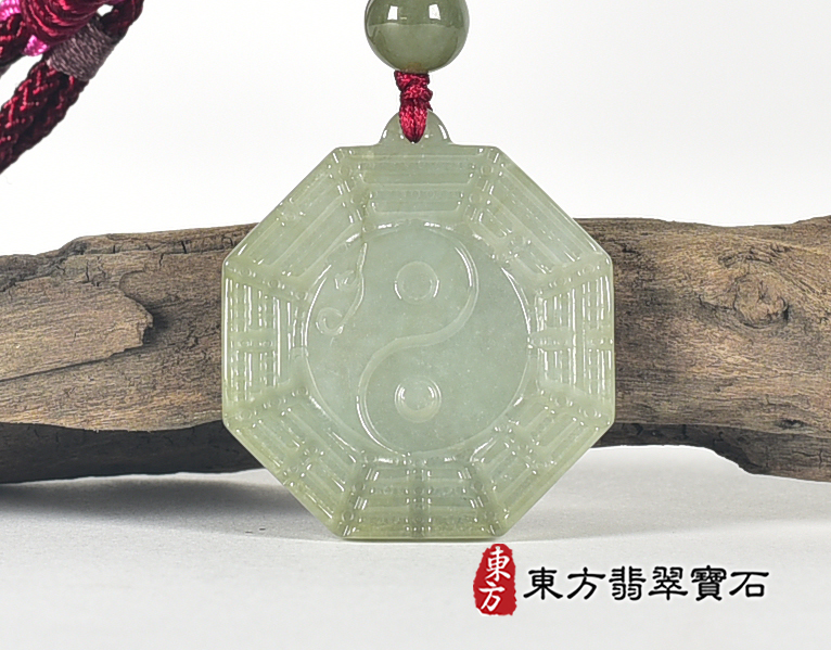 翡翠八卦項鍊玉珮(精工八卦太極,先天八卦:八卦牌A貨翡翠八卦玉珮、緬甸玉八卦玉墜)。八卦,ED445。客製化訂做各種翡翠八卦吊墜玉珮項鍊。★附A貨翡翠雙證書 4.jpg